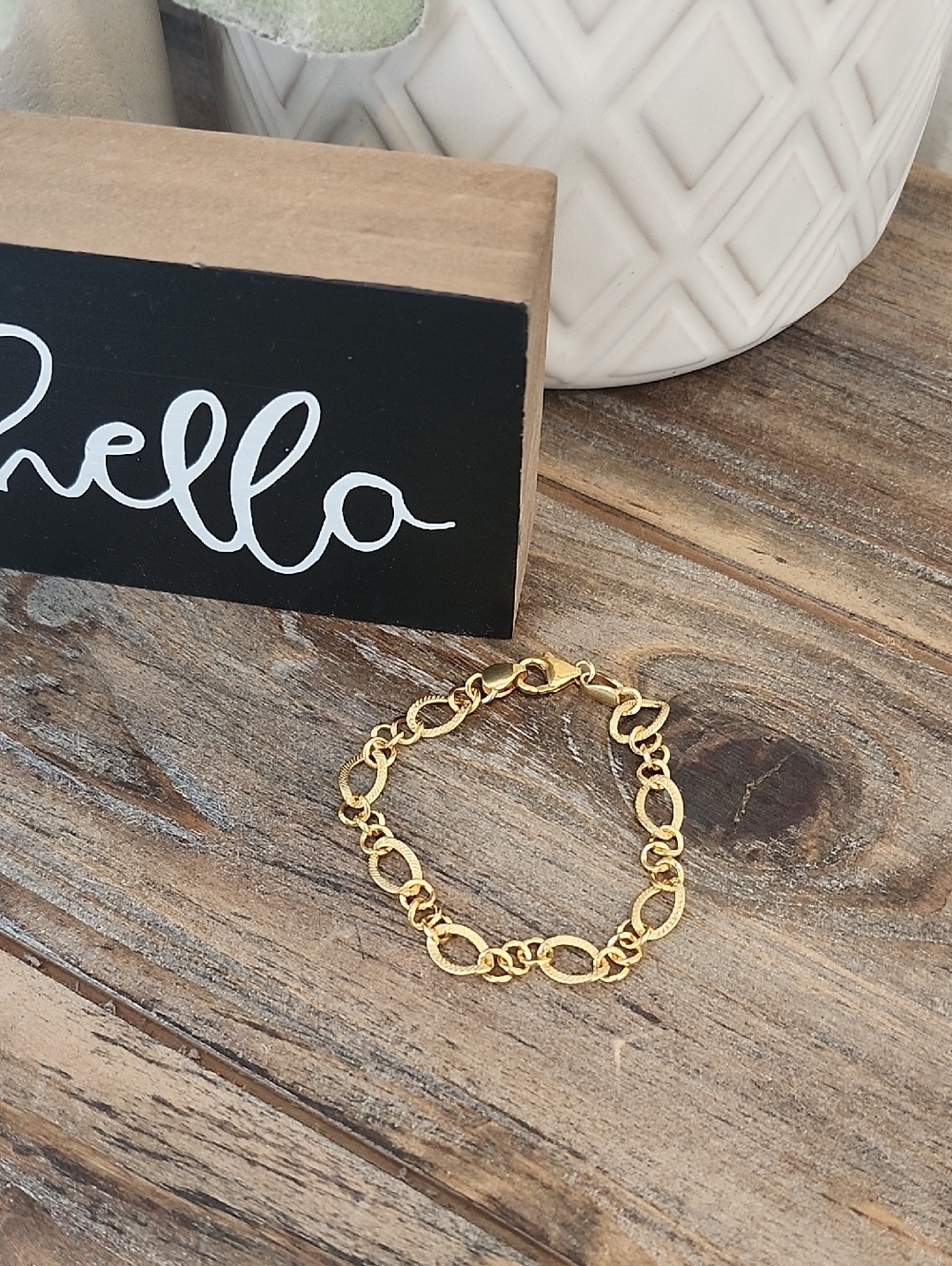Djoy Gold Link Chain Bracelet